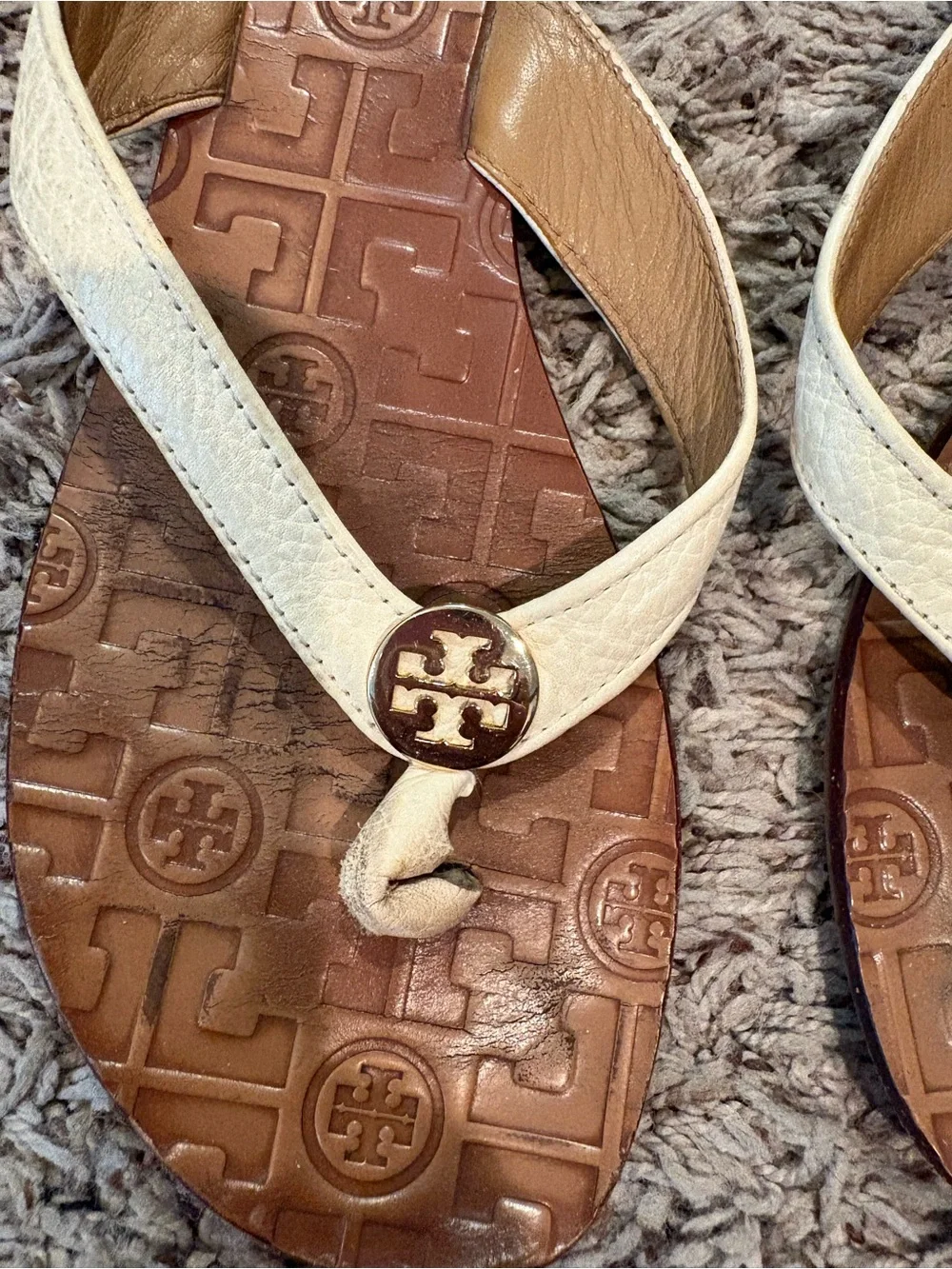 Tory Burch Thora Cream Leather Logo Thong Sandals with Gold Emblem
